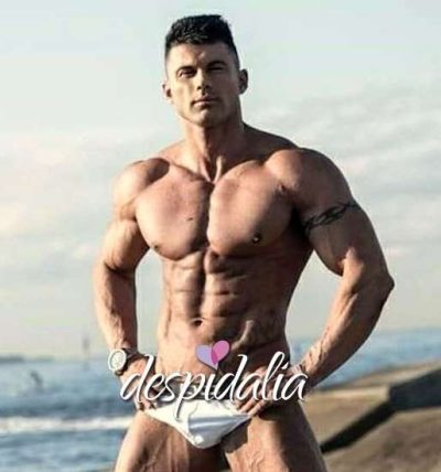 Dani - stripteaseur à Barcelone pour EVJF