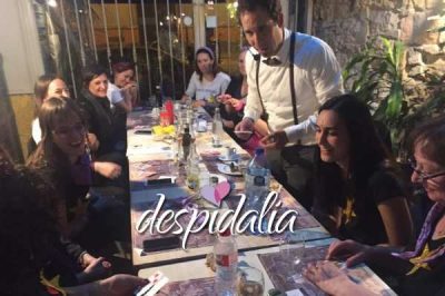 Magos en Barcelone para fiestas, magia con humor para despedidas