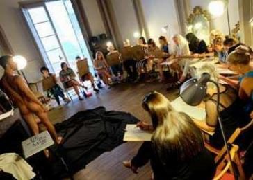 Cours dessin de nu masculin à Barcelone pour EVJF