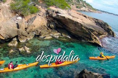 Kayak à Sitges une activité nautique pour EVJF et EVG