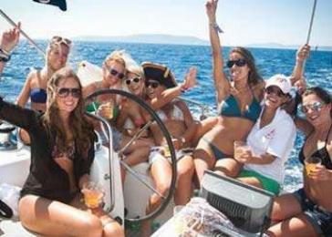 Stripteaseuse + Voilier privé