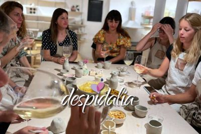 Atelier de céramique + Dégustation de 3 vins pour EVJF